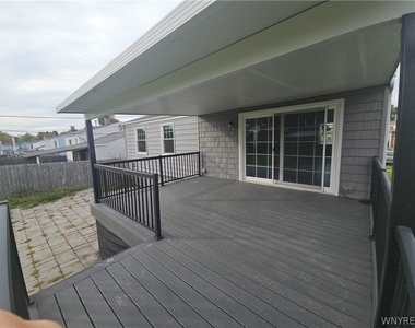 47 W Toulon Drive - Photo Thumbnail 1