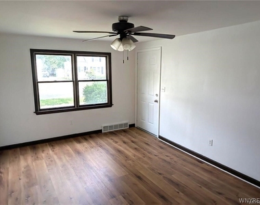881 Highland Avenue - Photo Thumbnail 14