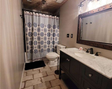 1202 Fairway Oaks - Photo Thumbnail 22
