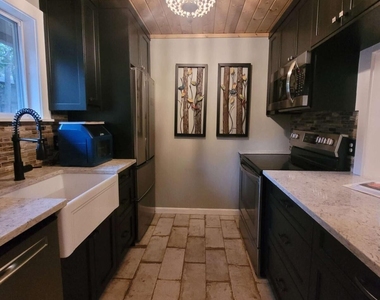 1202 Fairway Oaks - Photo Thumbnail 3