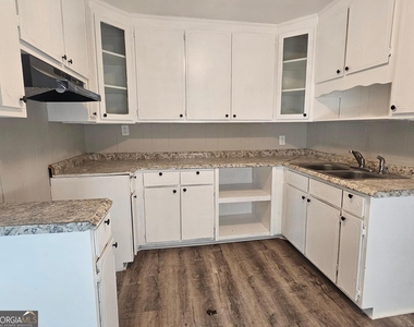 4346 Elkan Avenue - Photo Thumbnail 4