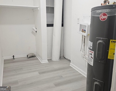 4346 Elkan Avenue - Photo Thumbnail 9