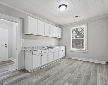 3705 Log Cabin Drive - Photo Thumbnail 16