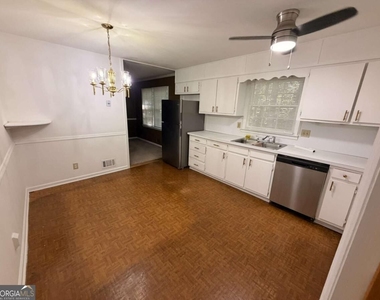2878 Pine Valley Circle - Photo Thumbnail 4
