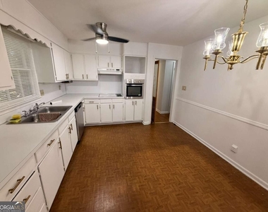 2878 Pine Valley Circle - Photo Thumbnail 5