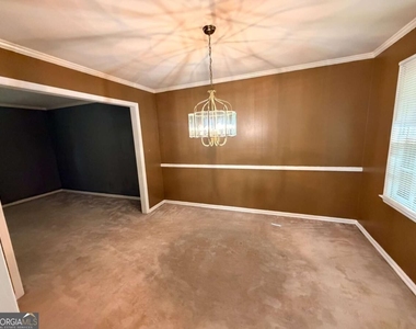2878 Pine Valley Circle - Photo Thumbnail 6