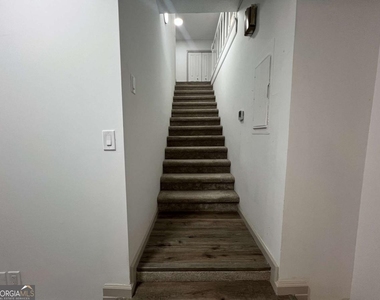 5760 Penfield Place - Photo Thumbnail 1