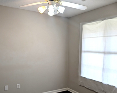 201 Brandonshire Lane - Photo Thumbnail 14