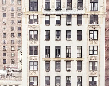 72nd Street & Broadway - Photo Thumbnail 9