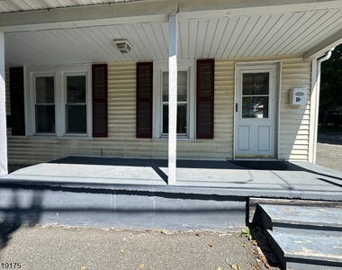 11 Mabie St - Photo Thumbnail 1