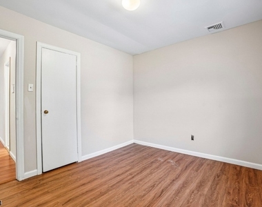 658 Parsippany Blvd - Photo Thumbnail 20