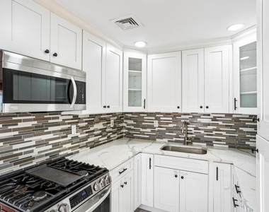658 Parsippany Blvd - Photo Thumbnail 11