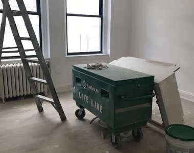 West 55th Street - Photo Thumbnail 5