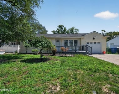 877 Egret Drive - Photo Thumbnail 2
