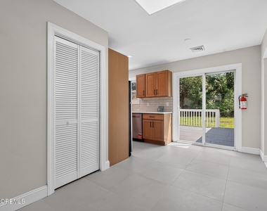 877 Egret Drive - Photo Thumbnail 13