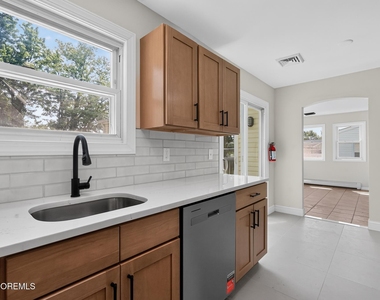 877 Egret Drive - Photo Thumbnail 16