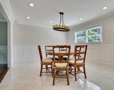 785 Norwood Avenue - Photo Thumbnail 4