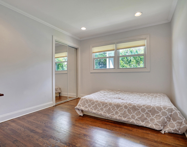 785 Norwood Avenue - Photo Thumbnail 15