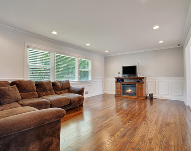 785 Norwood Avenue - Photo Thumbnail 6