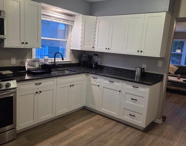 215 Main Street - Photo Thumbnail 7