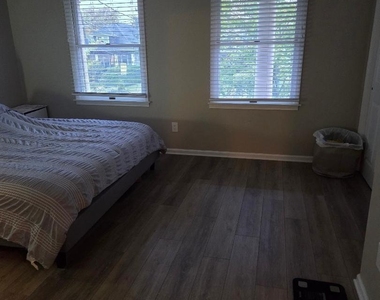 215 Main Street - Photo Thumbnail 14