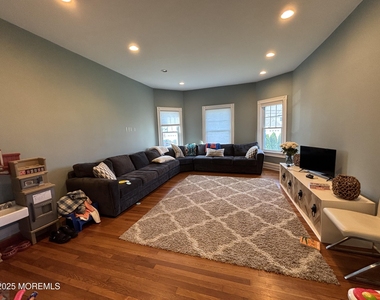 516 2nd Avenue - Photo Thumbnail 11