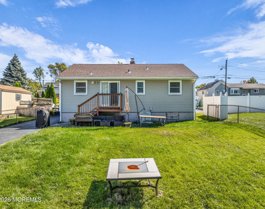 214 Furman Boulevard - Photo Thumbnail 12