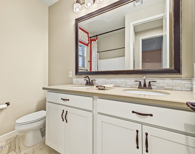 547 S 197th Avenue - Photo Thumbnail 31