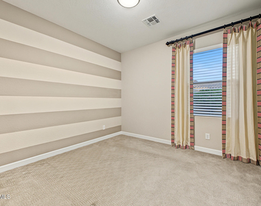 547 S 197th Avenue - Photo Thumbnail 27