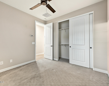 547 S 197th Avenue - Photo Thumbnail 30