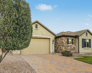 547 S 197th Avenue - Photo Thumbnail 3