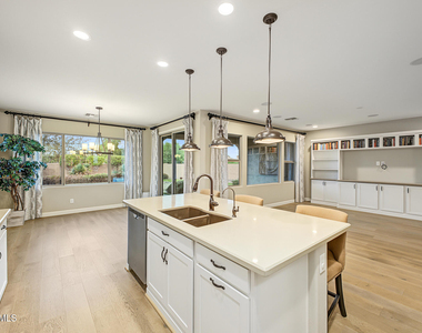 547 S 197th Avenue - Photo Thumbnail 15