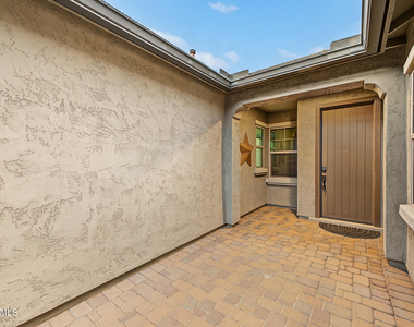547 S 197th Avenue - Photo Thumbnail 6