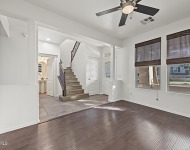 21052 W Elm Way Court - Photo Thumbnail 4