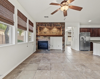 21052 W Elm Way Court - Photo Thumbnail 7
