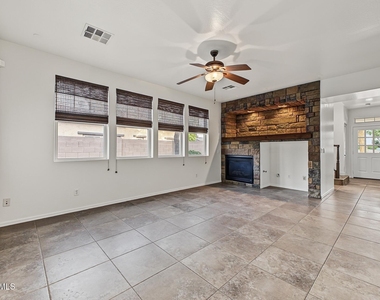 21052 W Elm Way Court - Photo Thumbnail 6