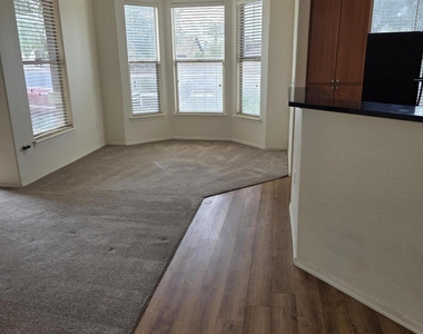 14250 W Wigwam Boulevard - Photo Thumbnail 4