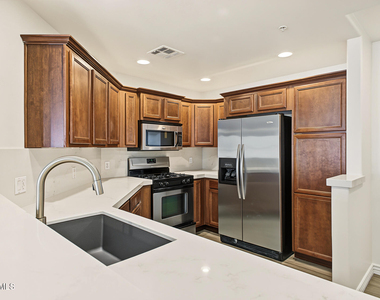 5350 E Deer Valley Drive - Photo Thumbnail 4