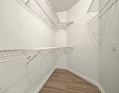5350 E Deer Valley Drive - Photo Thumbnail 16