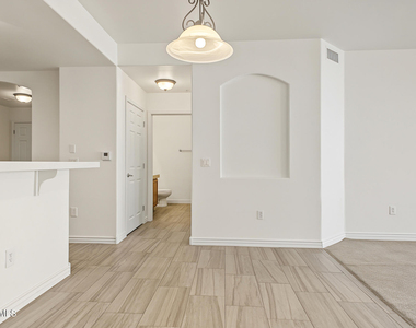 5350 E Deer Valley Drive - Photo Thumbnail 8