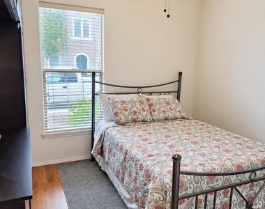14250 W Wigwam Boulevard - Photo Thumbnail 12