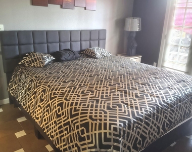 317 S Stapley Drive - Photo Thumbnail 17