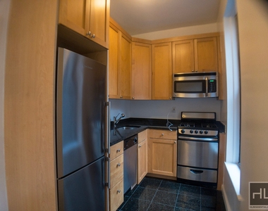 West 73 Street - Photo Thumbnail 3