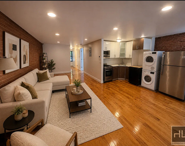 Lafayette Avenue - Photo Thumbnail 2