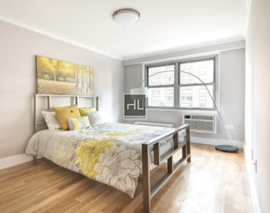 West 93rd Street - Photo Thumbnail 2