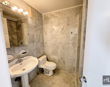 West 79 Street - Photo Thumbnail 10