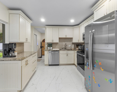 2350 Niki Jo Lane - Photo Thumbnail 19