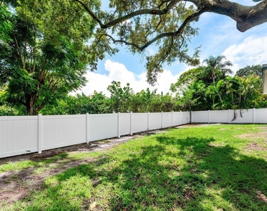 2350 Niki Jo Lane - Photo Thumbnail 3