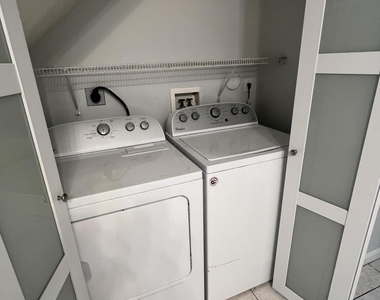 939 Kokomo Key Lane - Photo Thumbnail 13