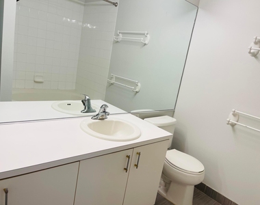 939 Kokomo Key Lane - Photo Thumbnail 10